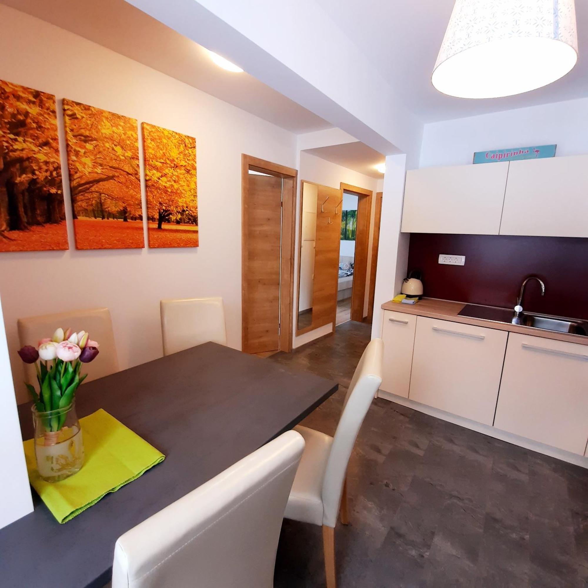 Apartma Rozle Mojstrana Exteriör bild